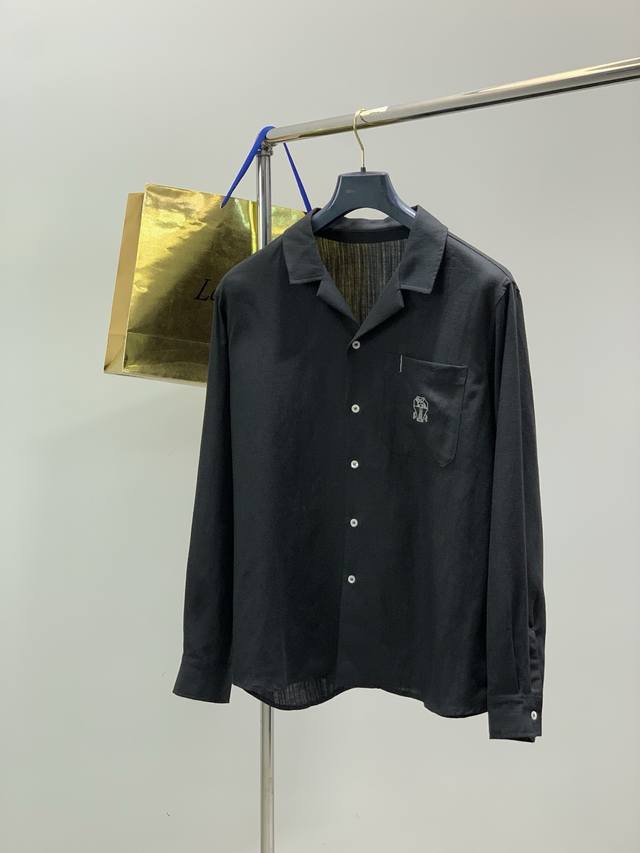 一套p560，Brunello Cucinelli 意大利神狮，2026春季最新品，专柜同步有售，原单狠货，时尚休闲长袖衬衫套装，采用进口原版面料，顶级刺绣工艺