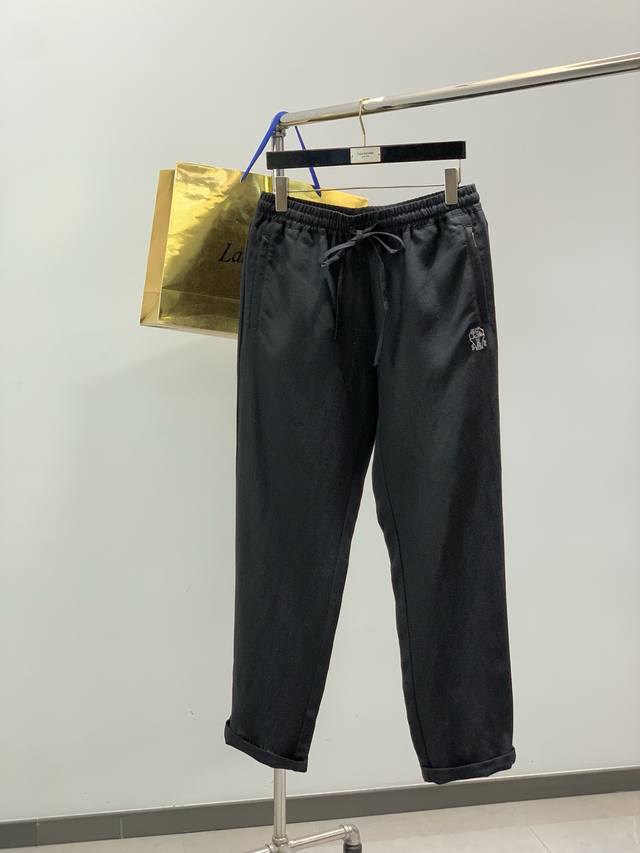 一套p560，Brunello Cucinelli 意大利神狮，2026春季最新品，专柜同步有售，原单狠货，时尚休闲长袖衬衫套装，采用进口原版面料，顶级刺绣工艺