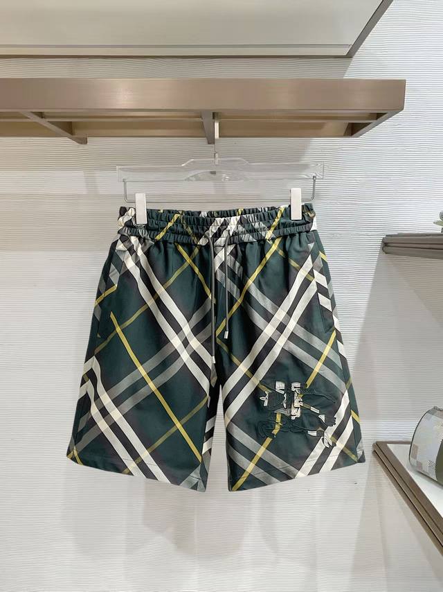 p230 Burberry 2026 Summer New Men's Casual Shorts, complete with all three label p230 Burberry 2026 Summer New Men's Casual Shorts, complete with all three label