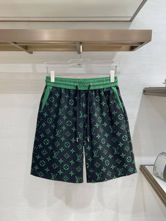 p230 Lv 2026 Summer New Men's Casual Shorts, all tags included. Made with high-e p230 Lv 2026 Summer New Men's Casual Shorts, all tags included. Made with high-e