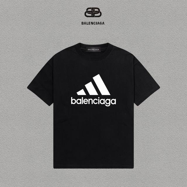 120Balenciaga 巴黎世家印花Logo百搭潮流短袖T恤男女同款吊牌 领标 水洗唛 三标齐全定织定染280克精梳棉面料尺码：S-Xxl颜色：黑色，白色
