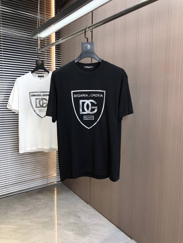 p280 D&G 2026 Spring/Summer T-shirt, a top-tier quality piece, presents a classi
