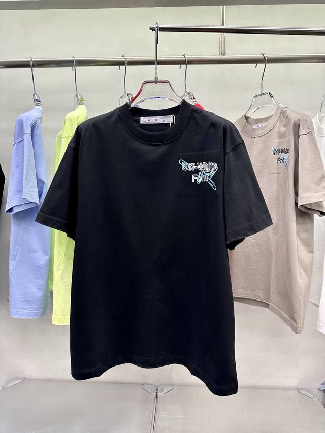 p160 Off 2026新款 回形针绣花洗水磨破320克圆领短袖Tee 实物很棒男女同款宽松版 尺码S M L Xl Xxl 五个码 黑色 白色 咖啡色