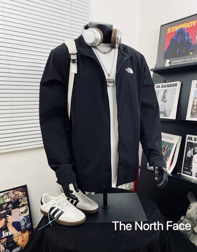 p240The North Face北面运动户外限定轻便衣春季大爆款 男女同款 简直好看到爆了 版型绝佳超极好看 必入强烈种草款 小红流量爆款 明星同款 甄选