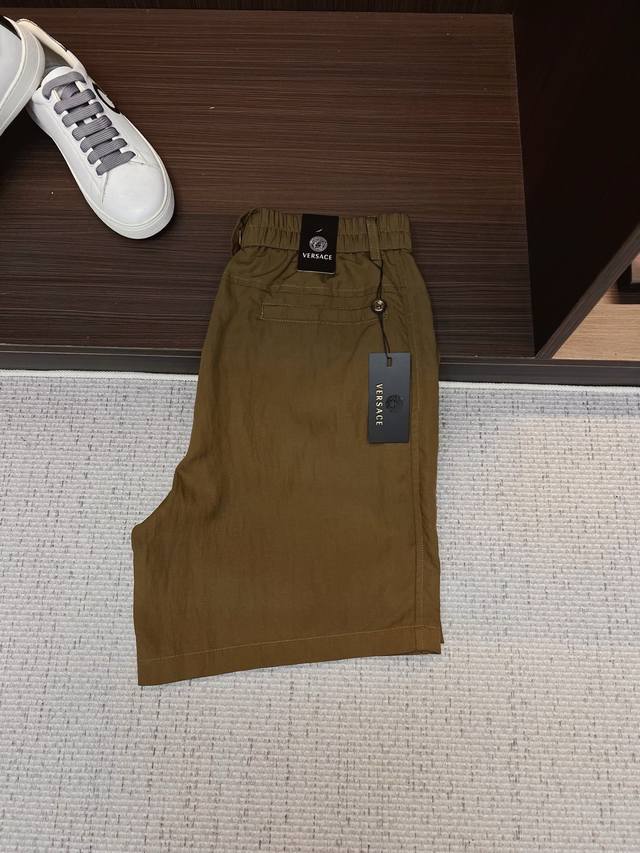 p260 Versace 26Ss Summer New Men's Casual Cargo Shorts, High-end Customization,