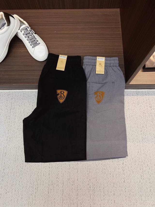 p260 Burberry 巴宝莉 26Ss夏季新款男士休闲工装短裤 高级定制夏季专用科技速干透气面料 透气舒适度高，细节无可挑剔，辅料定制开发，所见即所得，体