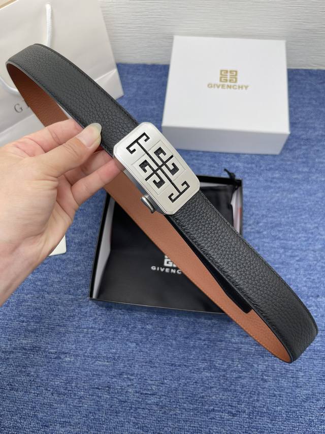 p210 Brand: Givenchy Automatic Buckle Description: Double-sided adjustable leath
