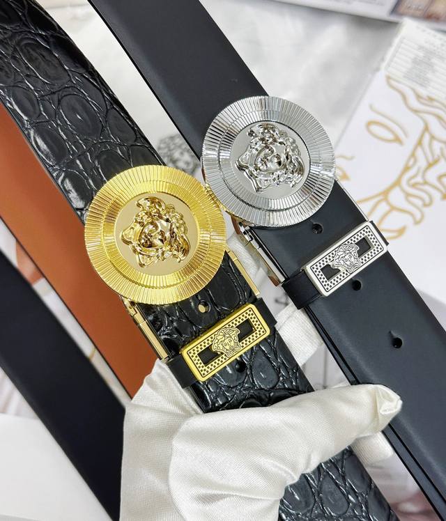 Belt: Versace. Top-tier replica. P210 belt: 100% imported top-grain cowhide, gua Belt: Versace. Top-tier replica. P210 belt: 100% imported top-grain cowhide, gua