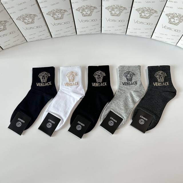 Special offer: P50, comes with boutique packaging. New Versace mid-length slouch Special offer: P50, comes with boutique packaging. New Versace mid-length slouch