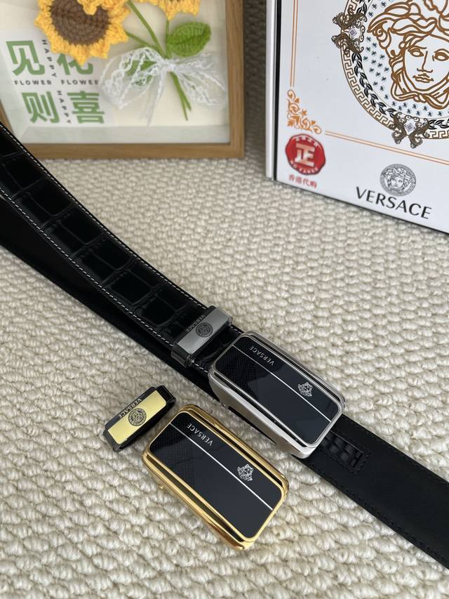 Product Name: Versace Automatic Belt P210 Material: Original cowhide belt, 100% Product Name: Versace Automatic Belt P210 Material: Original cowhide belt, 100%