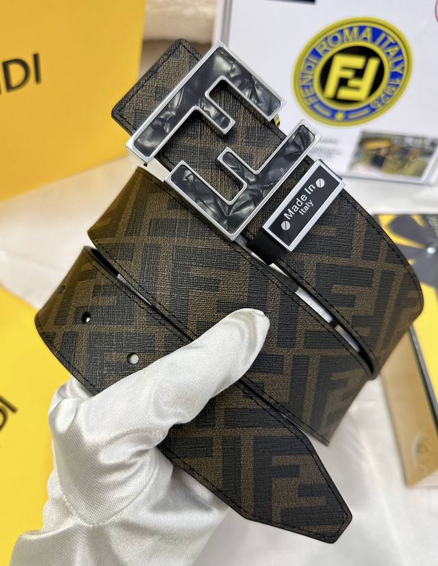 Belt: Fendi. Top-tier original replica. P210 belt: 100% top-grain cowhide, guara