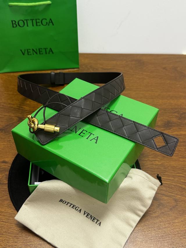 p250 Bottega Veneta 3.0Cm Color: Coffee Andiamo Belt Calfskin Leather Hand-woven