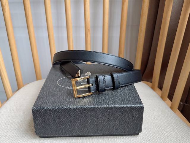 p210 Prada, the latest style from Prada boutiques. This gorgeous leather belt ex
