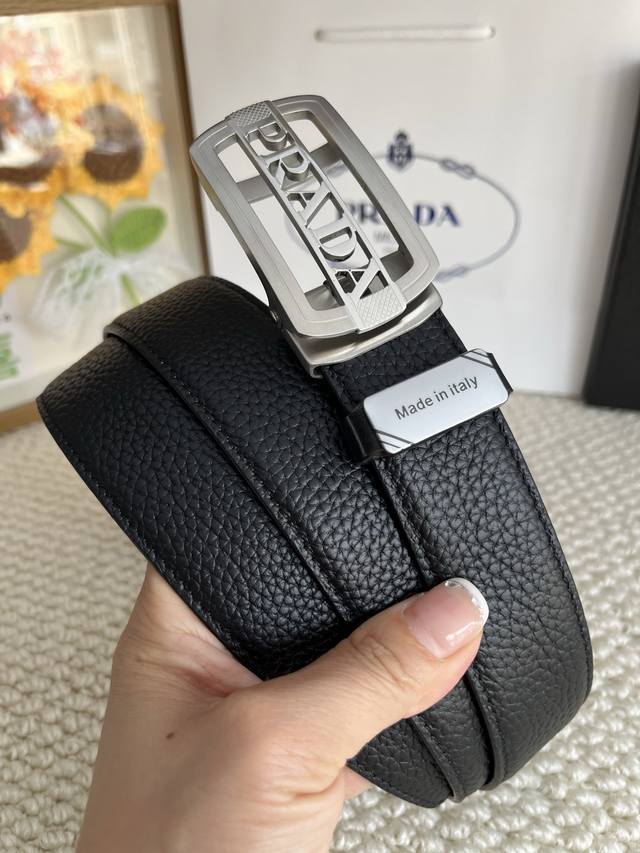Product Name: Prada Original Single Belt, Automatic Belt P210 Material: 100% Top