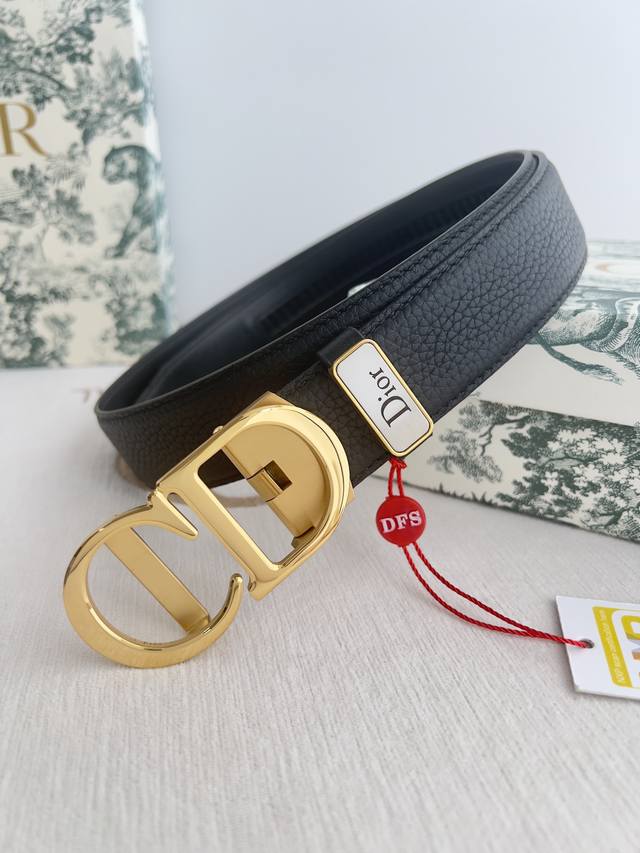 品名：迪奥. Dior 腰带自动带 皮带p210型号：自动扣，纯钢材质自动扣，自动带身，图片实物拍摄材料：百分百头层牛皮，保证真皮。24K纯钢扣专柜同等质量，