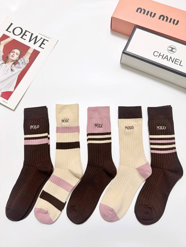 60 One box contains 5 pairs of Ralph Lauren classic embroidered logo polo socks,