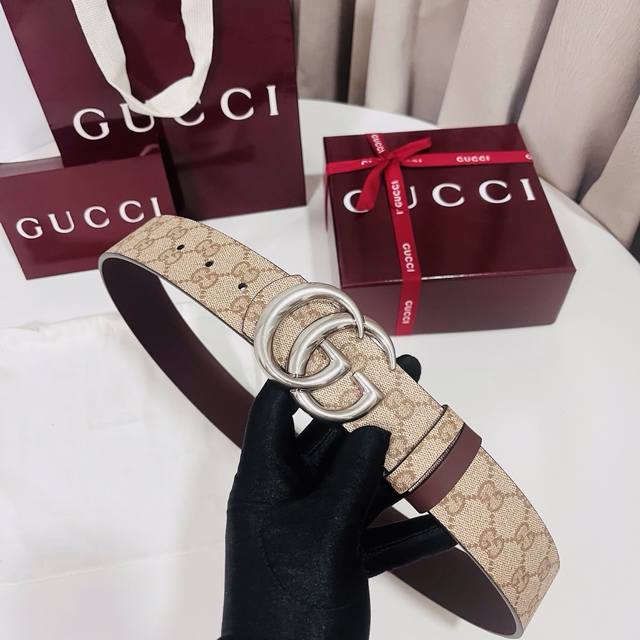 150 The new Generation Gucci collection delves into the brand's archival element