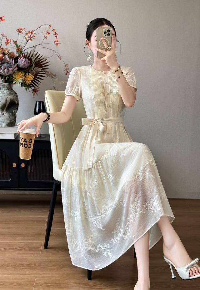 p330 Supports exchange of high-quality women's dresses with packaging, popular T