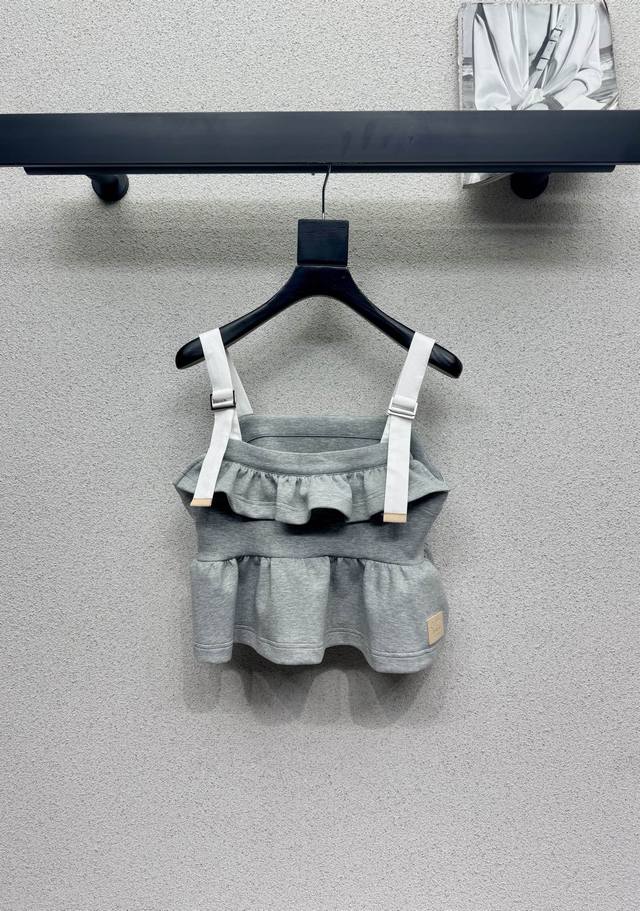 p280L's series of gray camisole tops exude a sophisticated and elegant style. Th p280L's series of gray camisole tops exude a sophisticated and elegant style. Th