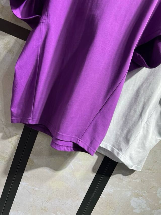 240原版开发Balenciag*I巴黎世家，夏季新品Structured T恤出货，原版对色面料，跟咱家卖爆了的掐腰T恤面料一样的，颜色也是对得上，区别低版本