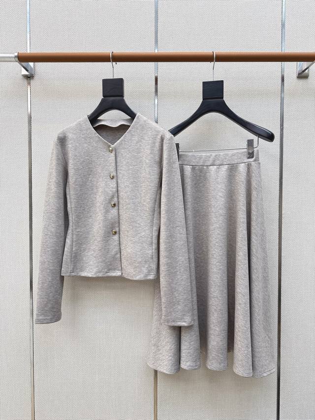 Casual everyday style Lp70Ss New spring/summer style reversible set. Minimalist