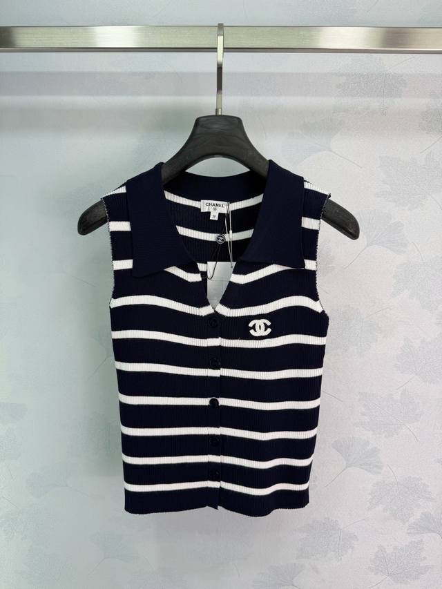 p170 Ch*26 Spring/Summer New Striped Knit Vest, navy blue with white stripes, po