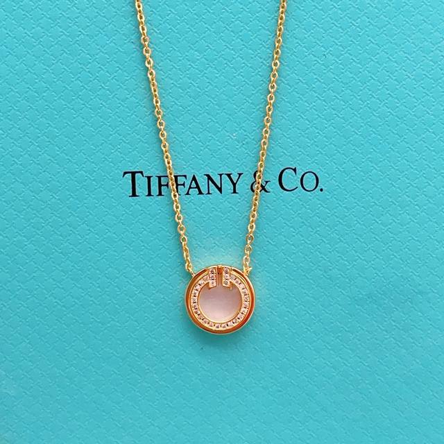 p80Tx095 Tiffany*帝芙尼最新款金色白贝钱币项链 一致Zp黄铜材质，非常的上镜设计很特别值得入手高级手工坊系列