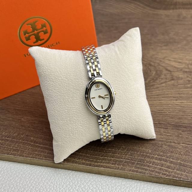 特价460 Tory Burch 出口订单 间金椭圆表盘石英女表厚街时代皮具是Tory Burch的御用代工厂p，合作时间已经超过三十年，在业务调整的过程中，时
