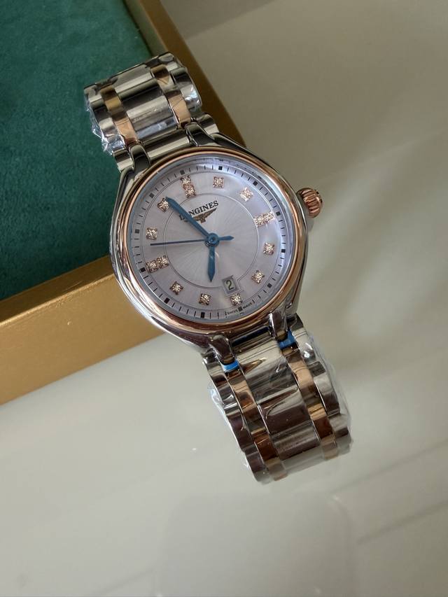 2902026 年浪琴Longines 新款浪琴石英表全新设计的心月系列星辰腕表，多种颜色可选。表盘34Mm这一重塑之作诠释了品牌理念真正的优雅在不断演变，但