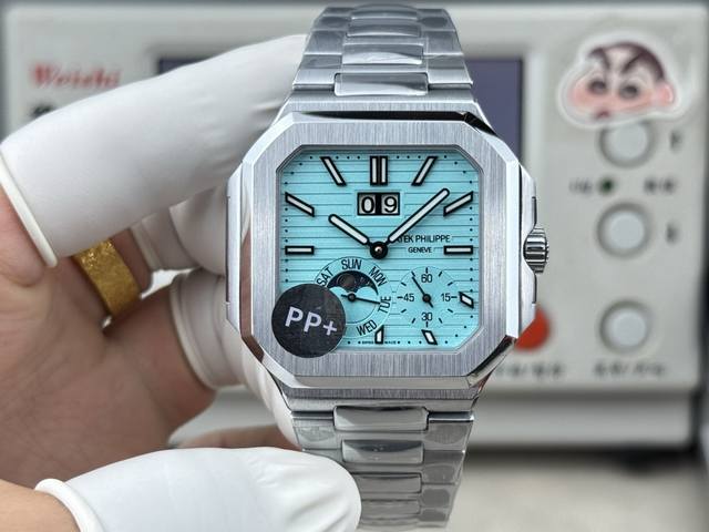 2020pp+Factory 2026百达翡丽重磅推出新系列Cubitus 5822-001铂金腕表，瞬跳超大日期，星期及月相显示功能。这款Cubitus手链及