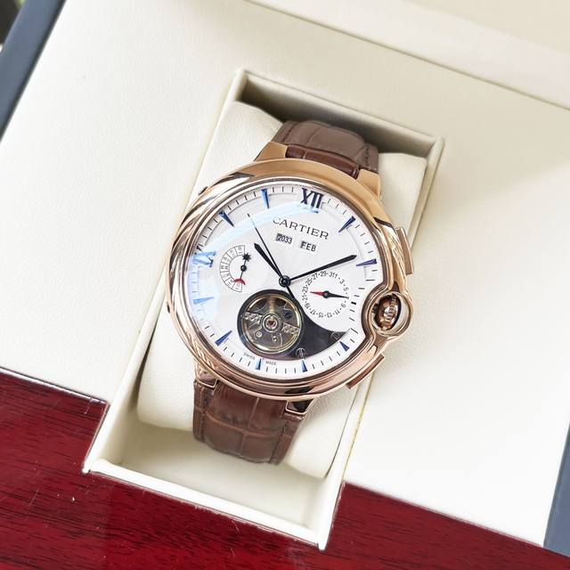 白590 金790 全新风格 经典热卖 卡地亚-Cartier 男士腕表 全自动机械机芯 矿物强化玻璃 316L精钢表壳 真皮表带 时尚休闲 商务必备 尺寸:直