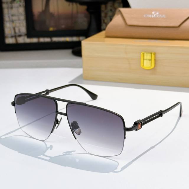 p290 Omeg* Model: Ss1350 Size: 61 ports 12-145
