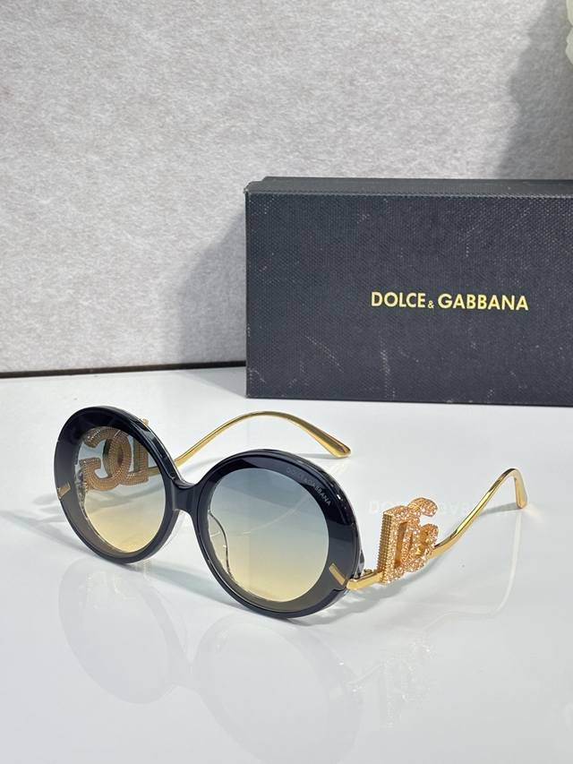 p190 Dolce & Gabban* Model: Dg7079 Size: 64 ports 15-140 p190 Dolce & Gabban* Model: Dg7079 Size: 64 ports 15-140
