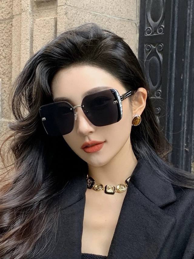 p80 Miumiu Spring New Arrival - Sparkling New Style Sunglasses - Trendy, Exquisi