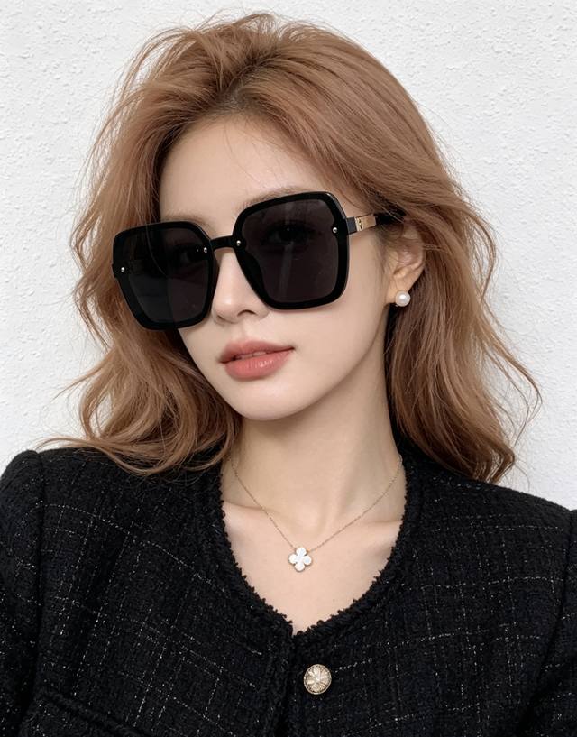 p80 Fendi Spring New Trendy Hot Selling Fashion Square Frame Polarized Sunglasse