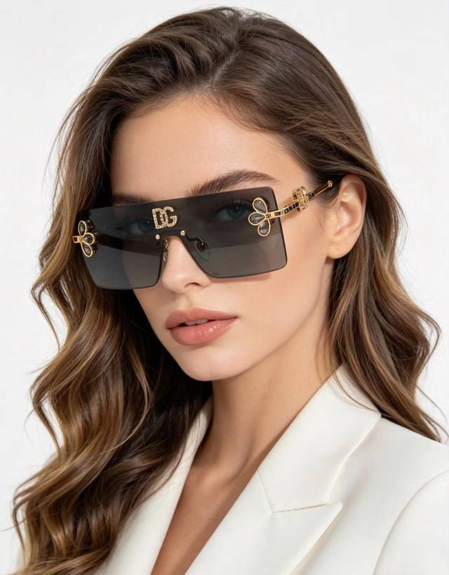 Dolce & Gabban*Model: Dg2208Size: 133 ports 45-145p180 Dolce & Gabban*Model: Dg2208Size: 133 ports 45-145p180