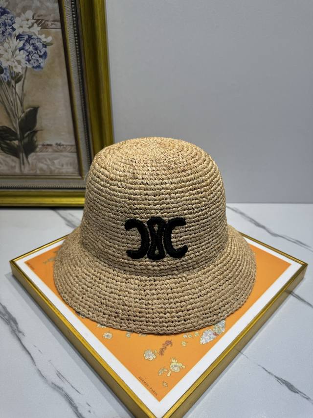 130 Celine Spring/Summer Casual Straw Hat with Logo. Imported top-grade raffia w