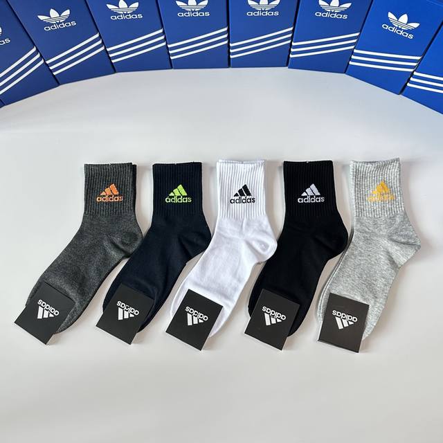 特p50 配专柜包装 Adidas 阿迪达斯 新款三叶草中长款堆堆袜袜子！一盒五双，专柜同步筒袜袜子，大牌出街，潮人必备超好搭