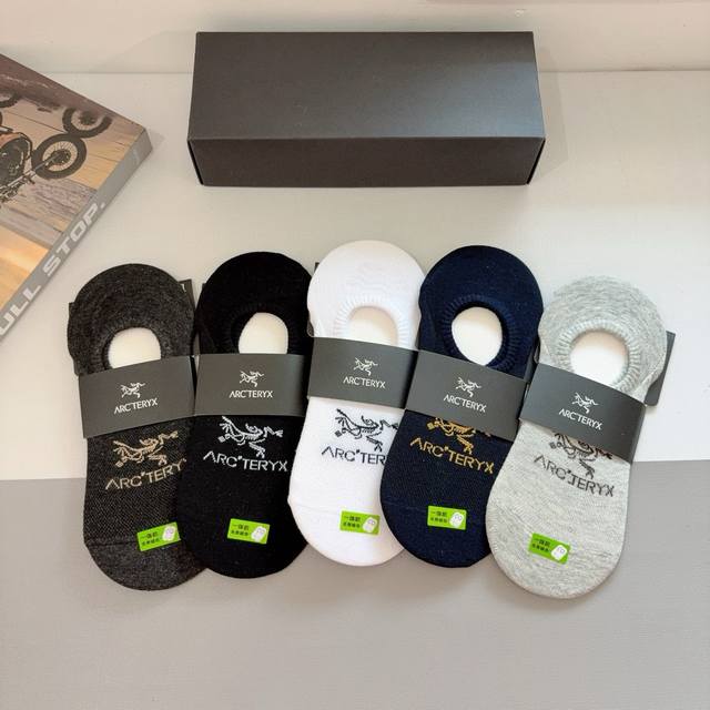 Comes with packaging p50. Box contains 5 pairs. Arc Teryx 2026 Spring New Arriva