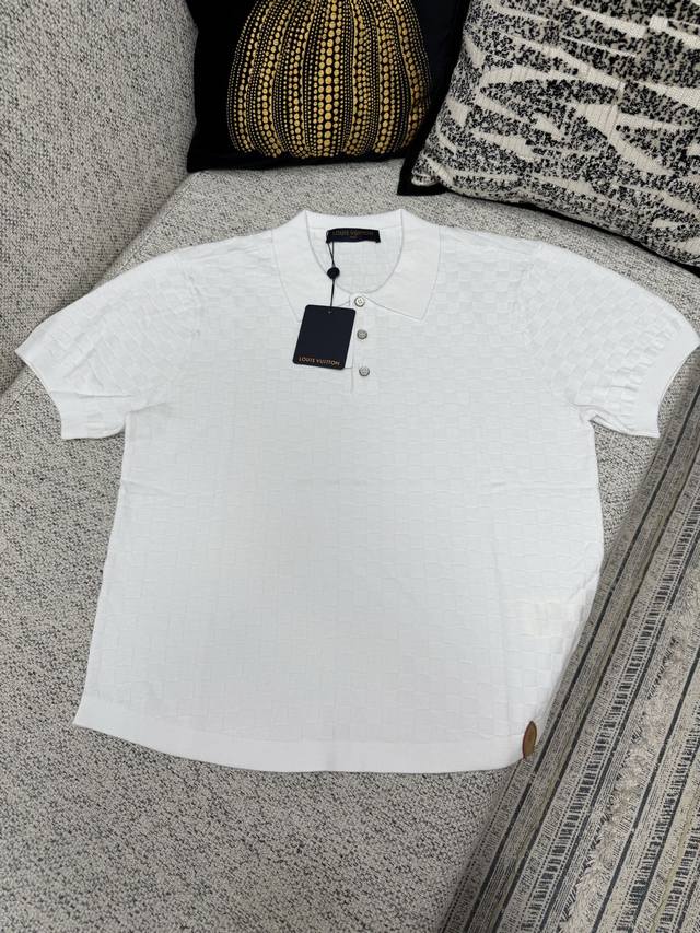 p290 This Louis Vuitton 2026 new short-sleeved polo shirt is crafted from a silk