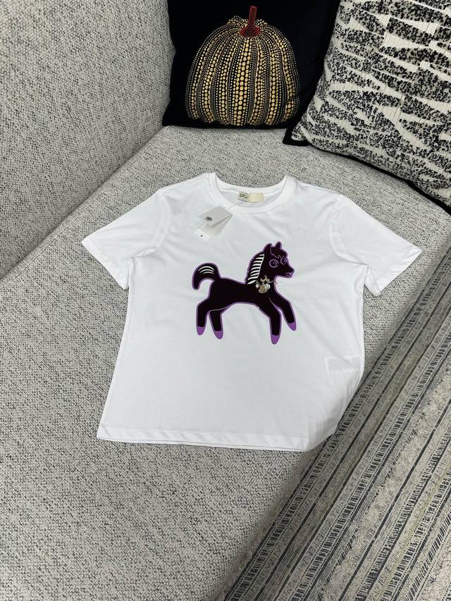 p180 Tory 26 New Year of the Horse Special Series Pony Print Cotton Crew Neck Sh