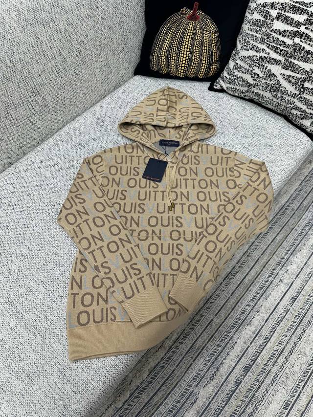 p390 This hoodie features the Louis Vuitton Maze pattern from the Spring/Summer