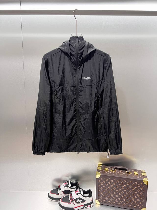 160 Prada* Classic Style Hooded Windbreaker with Embroidered Logo on Chest, 98%
