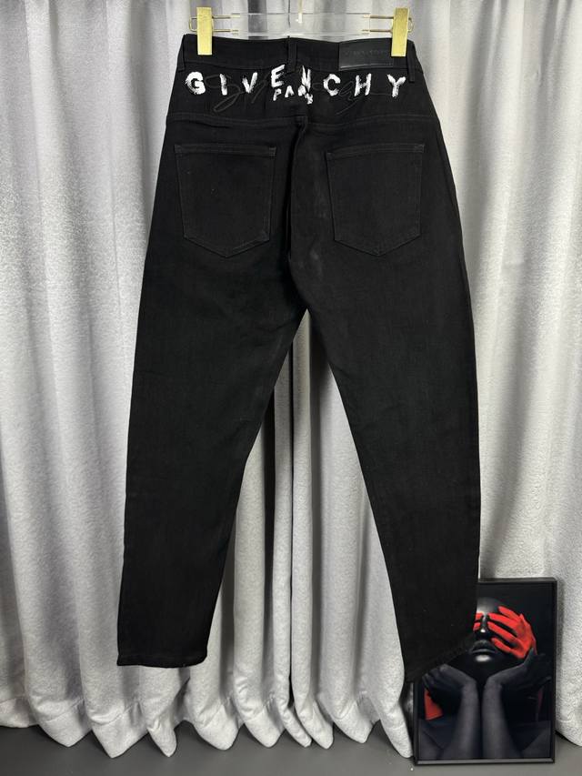 p170 Gvc Givenchy 26Ss Early Spring New Arrival Hand-painted Embroidered Logo Je