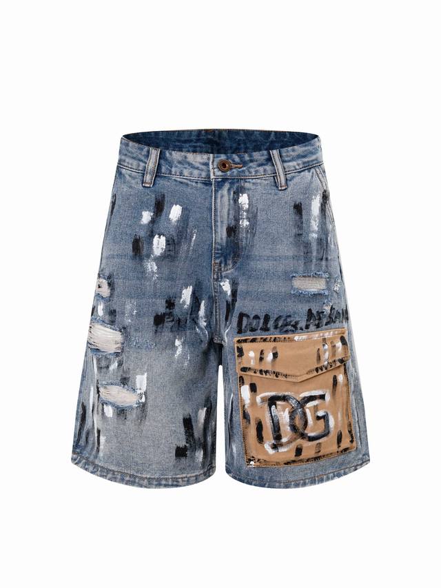 220 Dolce & Gabbana 2026 New Denim Shorts. The washed finish is natural and resi