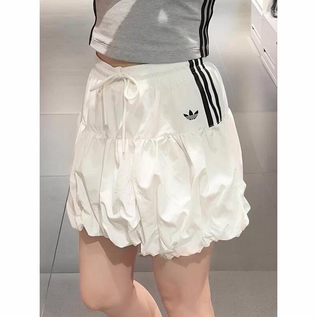 p100 Brand: Clover Style Number: Ku4773 Short Skirt Size: S-XL Color: White, Bla