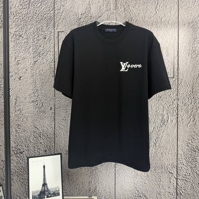特价80 1件 齐色齐码 特价福袋不退换喔~ 再次重复：特价 不退！！不换！ 颜色：白色 藏蓝色 灰色 黑色 码数：S M L Xl Xxl