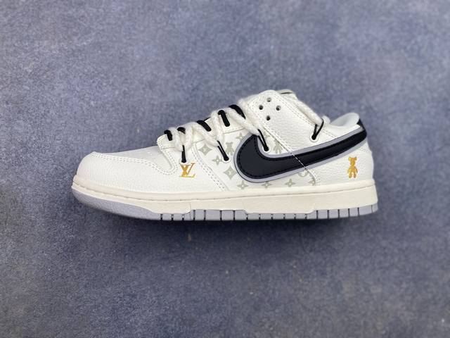 220支持放店 Nike Sb Dunk Low Dunk Low 定制系列｜细节里的潮流美学｜绑带系列× 经典鞋型 以原版鞋型为基底，从面料拼接、元素印花到