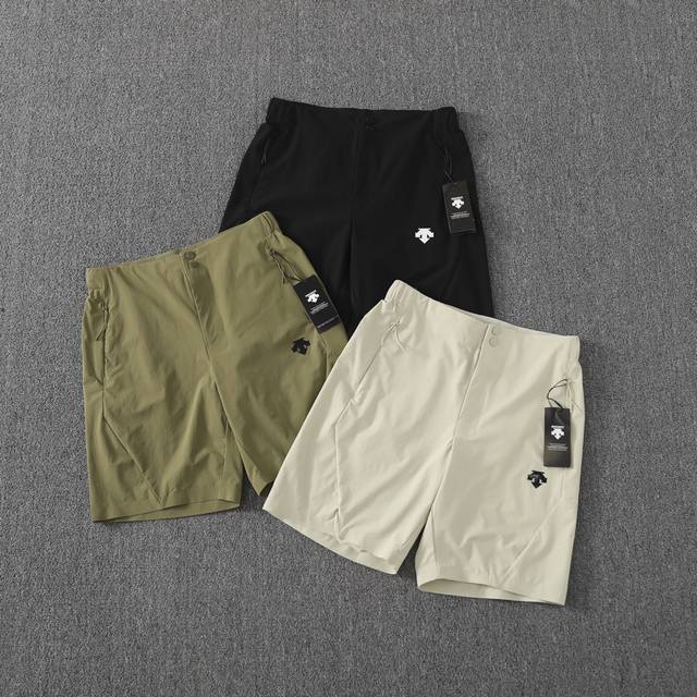 New Arrival p100 Descente Training Series Men's Woven Shorts for Sports and Fitn