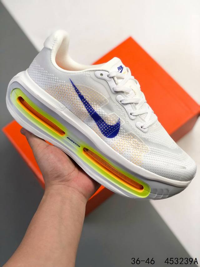 230公司级 耐克Nike Vomero premium 舒适贴合跑步鞋 453239A